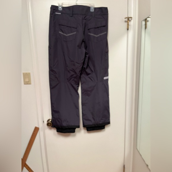 CONVERT SKI/Board PANTS NWT Women’s XL Short - Picture 2 of 2